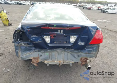 2006 Honda Accord 2.4 Vp z USA, uszkodzony, nr VIN 1HGCM56116A174128